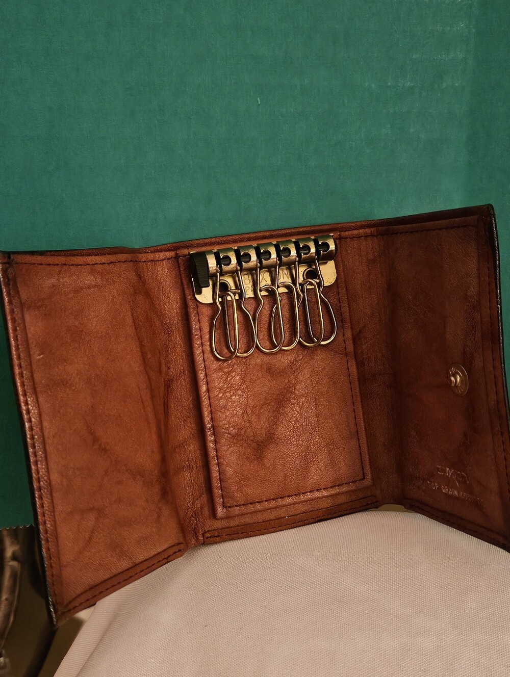 Vintage Buxton Brown Top Grain Cowhide Leather Trifold 6 Hook Key Case Wallet